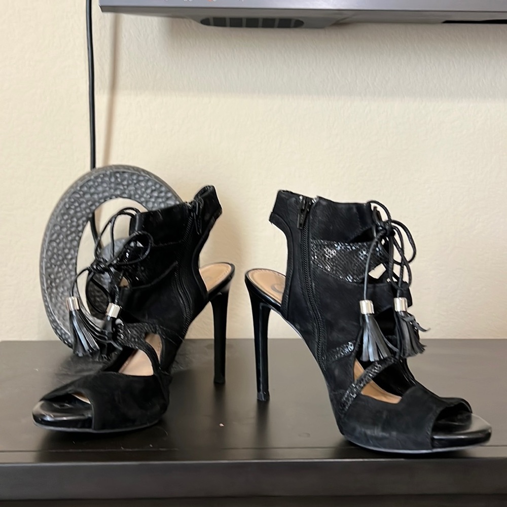 High heel chilies